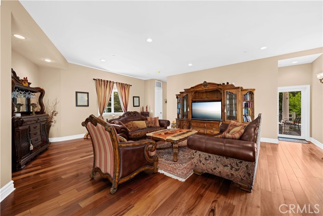 Detail Gallery Image 14 of 41 For 9 Zanja Ln, Bell Canyon,  CA 91307 - 4 Beds | 4/1 Baths