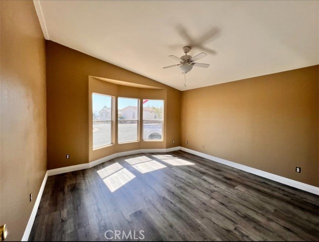 Detail Gallery Image 5 of 11 For 3700 Quartz Canyon Rd #21,  Jurupa Valley,  CA 92508 - 3 Beds | 2 Baths