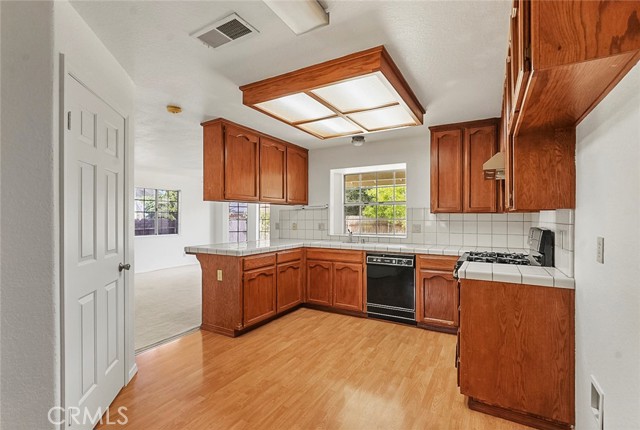 Detail Gallery Image 16 of 34 For 1011 Georgetown Ave, Turlock,  CA 95382 - 4 Beds | 2 Baths