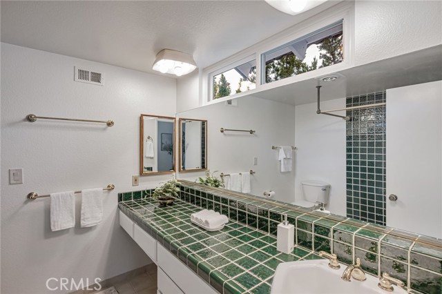 Detail Gallery Image 28 of 48 For 27072 Esward Dr, Calabasas,  CA 91301 - 5 Beds | 3 Baths