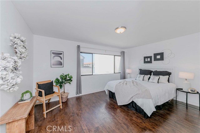 9724 Walker Court, Cypress CA: https://media.crmls.org/medias/80b7c316-f92f-4706-b845-13b16f0ee6d9.jpg