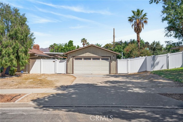 Detail Gallery Image 44 of 46 For 1986 Wetherly Way, Riverside,  CA 92506 - 4 Beds | 3 Baths