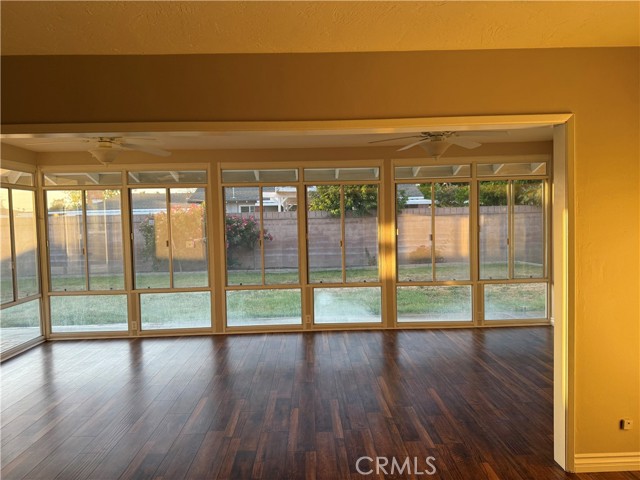 Detail Gallery Image 10 of 22 For 41186 Greenwood Dr, Hemet,  CA 92544 - 3 Beds | 2/1 Baths