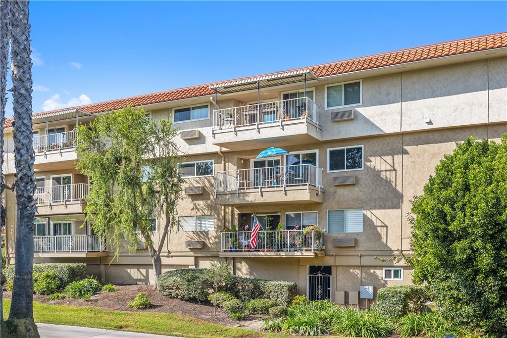 MLS #OC25250868 image #32