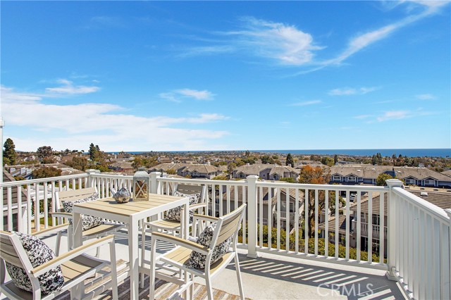 12 Haverhill Road, Laguna Niguel CA: https://media.crmls.org/medias/80b98e4e-f859-413b-9a55-4ddd83e5afc5.jpg