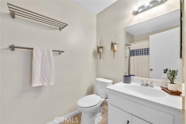 Detail Gallery Image 26 of 39 For 930 Golden Springs Dr #B,  Diamond Bar,  CA 91765 - 3 Beds | 2/1 Baths
