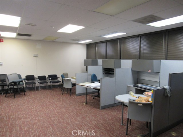 13875 Park Avenue, Victorville, California 92392, ,Commercial Lease,For Rent,13875 Park Avenue,CRHD25015666