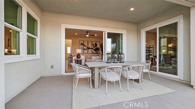 Detail Gallery Image 11 of 36 For 29599 Camino Azar, Valencia,  CA 91354 - 4 Beds | 4 Baths