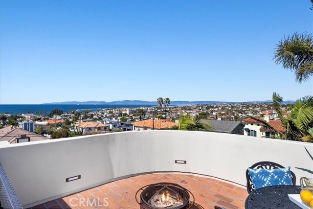 618 ruby, Redondo Beach, California 90277, 4 Bedrooms Bedrooms, ,3 BathroomsBathrooms,Residential,Sold,ruby,SB22013009