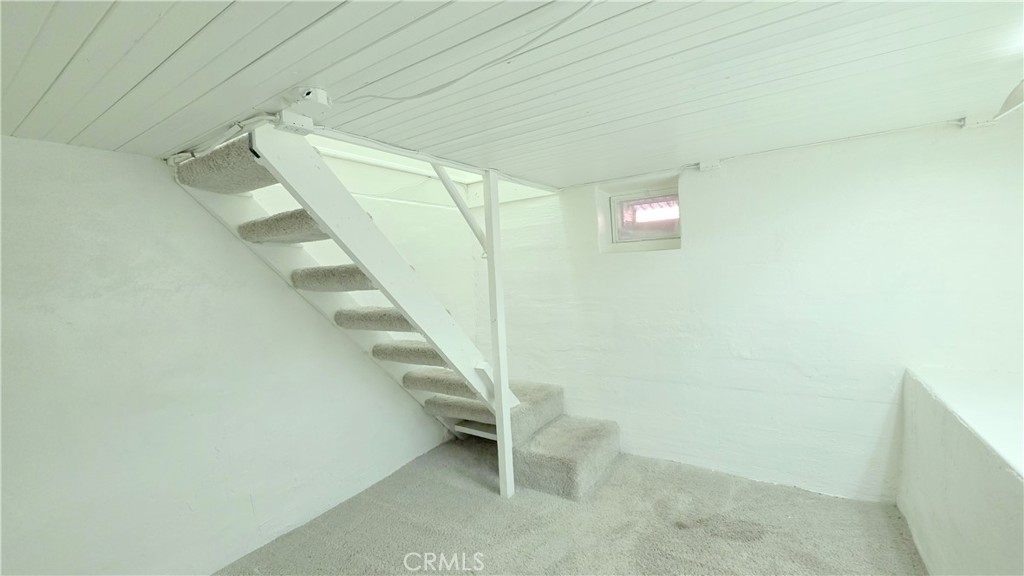 https://media.crmls.org/medias/80bd0715-7f29-41a9-8131-ae319487f3b6.jpg?preset=X-Large