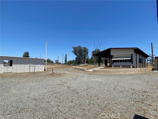 Detail Gallery Image 4 of 16 For 21705 John St, Perris,  CA 92570 - 2 Beds | 1 Baths