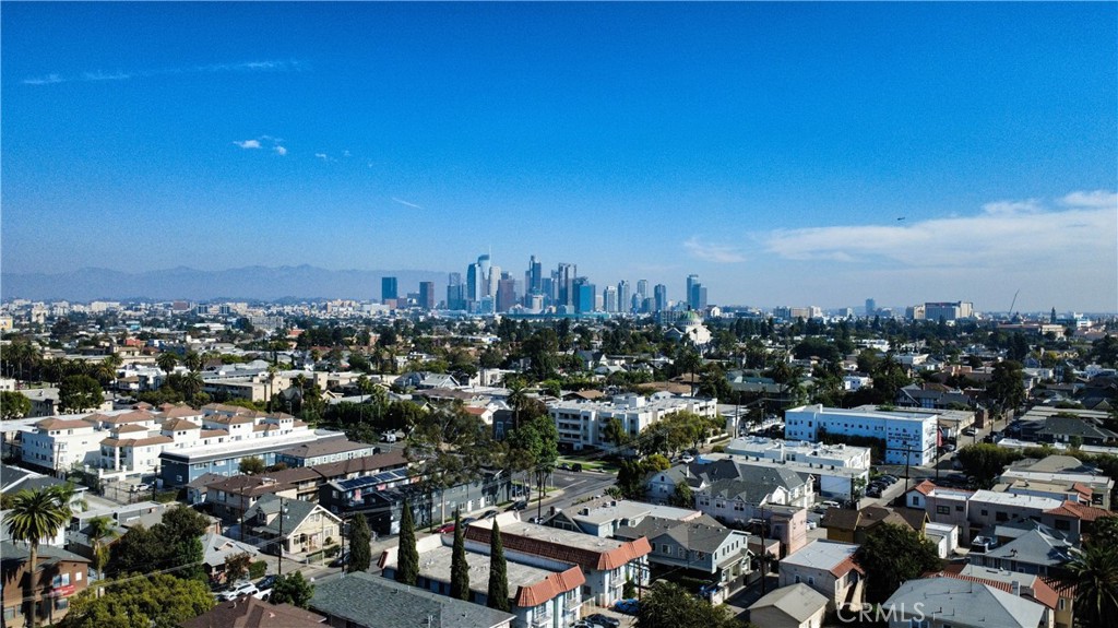 https://media.crmls.org/medias/80bdb01c-b13a-40a8-a9d5-dab6a0cc938f.jpg?preset=X-Large