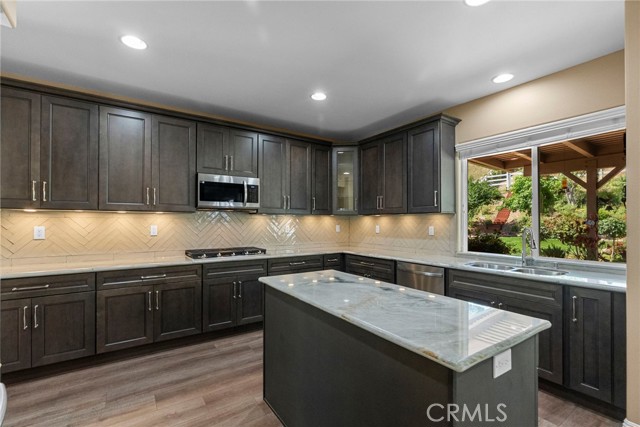 30444 Hidden Valley Court, Castaic CA: https://media.crmls.org/medias/80bdc0e5-a38f-4d7b-975c-dc3bc65a4393.jpg