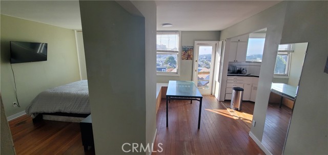 Detail Gallery Image 6 of 27 For 905 Ashbury, San Francisco,  CA 94117 - – Beds | – Baths