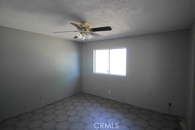 Detail Gallery Image 7 of 17 For 751 Higgins Rd #10,  Barstow,  CA 92311 - 3 Beds | 2 Baths