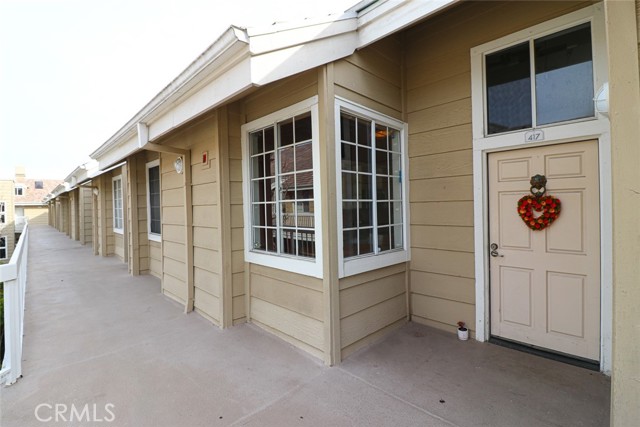 Detail Gallery Image 18 of 32 For 20331 Bluffside Cir #417,  Huntington Beach,  CA 92646 - 3 Beds | 2 Baths