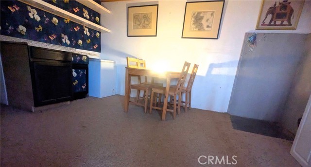 79032 Indian Trail, 29 Palms CA: https://media.crmls.org/medias/80c05a42-bdf4-41e4-a702-4865c1ccdc4b.jpg