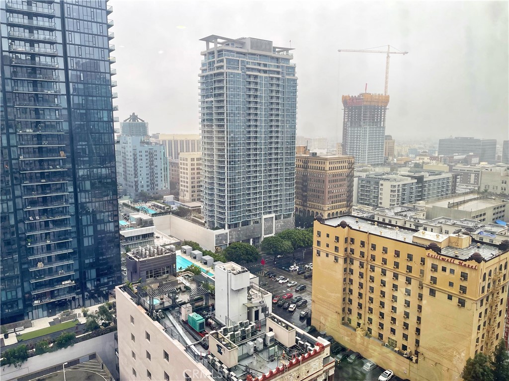 https://media.crmls.org/medias/80c0aac7-780f-4ddb-814a-ca5e72e0a608.jpg?preset=X-Large