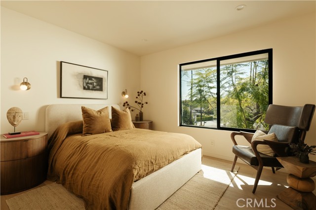 Detail Gallery Image 15 of 37 For 5557 Franrivers Ave, Woodland Hills,  CA 91367 - 4 Beds | 2/1 Baths