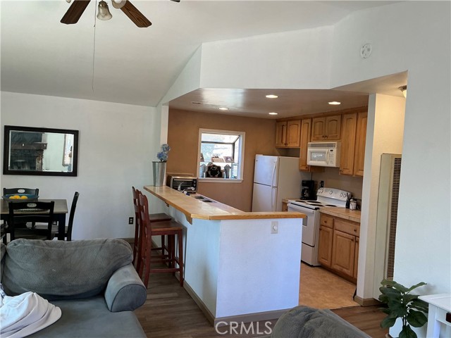 Detail Gallery Image 8 of 17 For 1960 Baldwin Lake, –,  CA 92314 - 2 Beds | 1 Baths