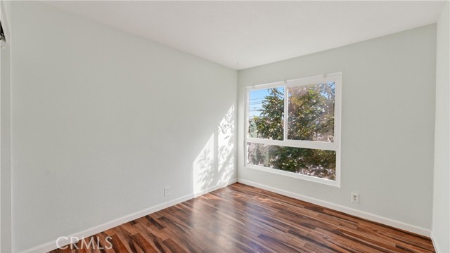 Detail Gallery Image 17 of 38 For 2600 W Segerstrom Ave #D,  Santa Ana,  CA 92704 - 3 Beds | 2/1 Baths