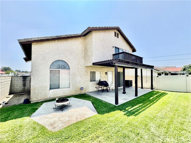 11308 Sherwood Court, Fontana CA: https://media.crmls.org/medias/80c3afb9-4e27-48c7-bdaa-a43810f6ad77.jpg