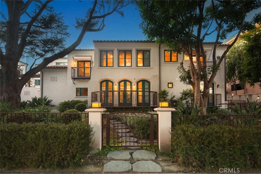 188 S Sierra Madre Boulevard #8