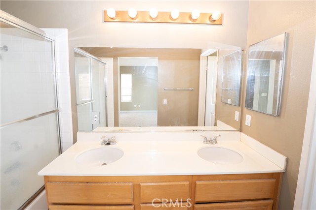 Detail Gallery Image 22 of 39 For 323 Camden Ct, Corona,  CA 92879 - 3 Beds | 2/1 Baths