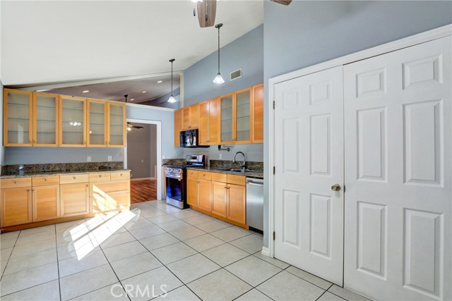 21822 Jinetes, Mission Viejo CA: https://media.crmls.org/medias/80c483df-de2a-4e0e-b729-ad3069eadded.jpg