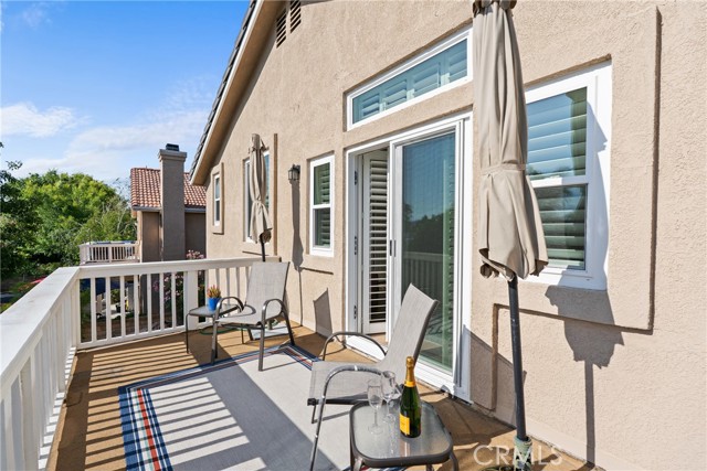 27811 Bloomfield Court, Valencia CA: https://media.crmls.org/medias/80c4b7da-fb3b-4d7e-9317-73418ecf26e9.jpg