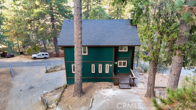 Detail Gallery Image 6 of 63 For 22984 Cedar Way, Crestline,  CA 92325 - 4 Beds | 2 Baths