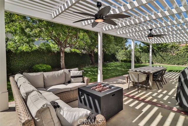 2505 Peachwood Place, Westlake Village CA: https://media.crmls.org/medias/80c60d73-b4c0-4cb2-90dd-1c93ac63ac7e.jpg