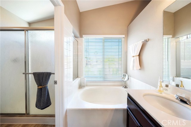 1841 Creekside Drive, Hemet CA: https://media.crmls.org/medias/80c6afd3-7b3c-46a0-8f82-4d12e171fd60.jpg
