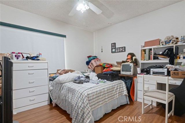 Detail Gallery Image 17 of 22 For 18937 Olympia, Porter Ranch,  CA 91326 - 4 Beds | 2/1 Baths