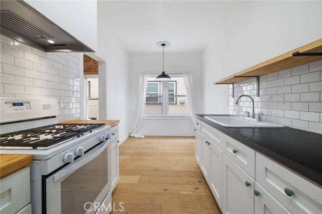 Detail Gallery Image 10 of 39 For 211 S Berendo St #3,  Los Angeles,  CA 90004 - 1 Beds | 1 Baths