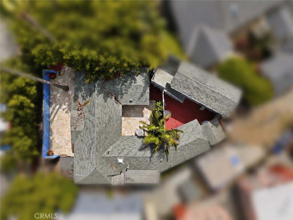 https://media.crmls.org/medias/80c84a00-bcf9-46e9-b861-a4784a4f5520.jpg?preset=X-Large