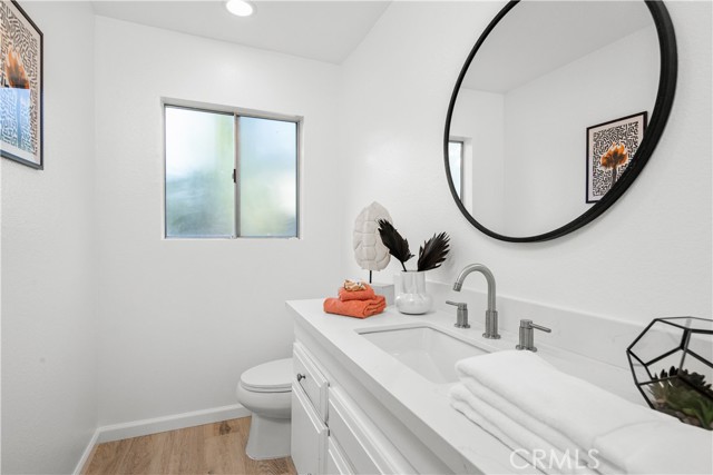 Detail Gallery Image 8 of 36 For 22913 Galaxy Ln #30,  Lake Forest,  CA 92630 - 3 Beds | 2/1 Baths