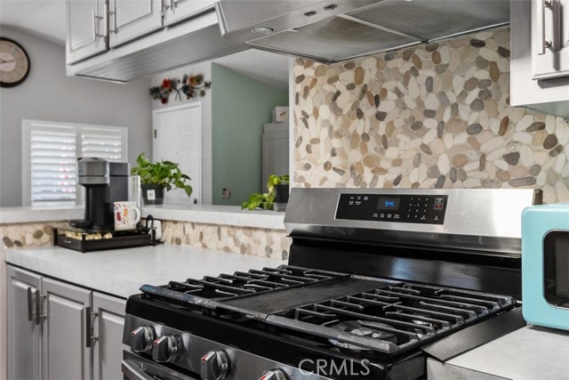 Detail Gallery Image 11 of 38 For 245 W Bobier Dr #33,  Vista,  CA 92083 - 2 Beds | 2 Baths