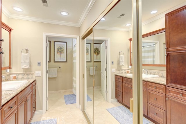 3242 San Amadeo, Laguna Woods CA: https://media.crmls.org/medias/80c91ba7-2538-47a7-a067-7f2ae78b0e9b.jpg
