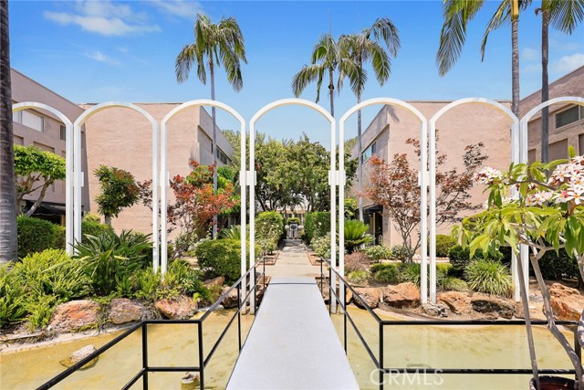 Detail Gallery Image 4 of 43 For 591 Fairview Ave, Arcadia,  CA 91007 - 2 Beds | 2 Baths