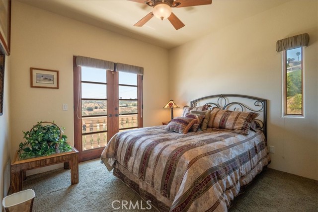 1917 Santa Margarita Drive, Fallbrook CA: https://media.crmls.org/medias/80c9b6f0-4907-4a23-8c36-1e982a6adeca.jpg