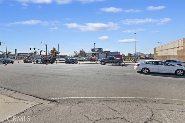 16870 Merrill, Fontana, California 92336, ,Commercial Sale,For Sale,Merrill,IV25041334