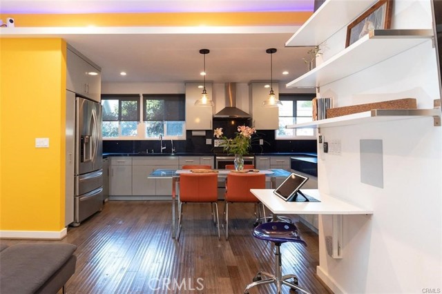 Detail Gallery Image 9 of 9 For 1834 9th St #2,  Santa Monica,  CA 90404 - 1 Beds | 1 Baths