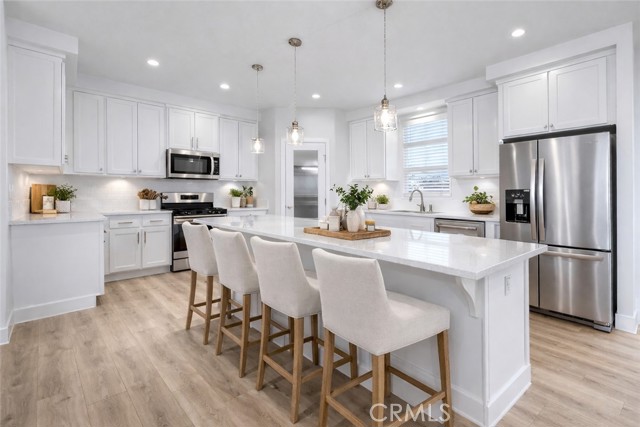 Detail Gallery Image 3 of 43 For 18864 Boulder Ave, Riverside,  CA 92508 - 4 Beds | 2 Baths