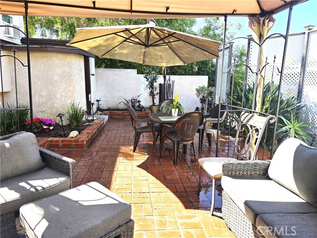 Detail Gallery Image 11 of 28 For 1830 Stanley Ave, Signal Hill,  CA 90755 - – Beds | – Baths