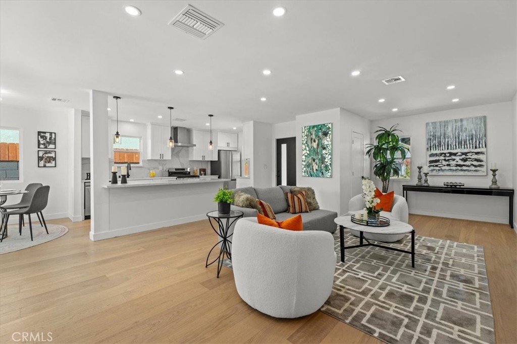 5815 Saloma AvenueSherman Oaks image #8