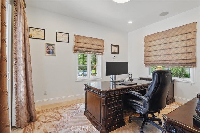 Detail Gallery Image 16 of 53 For 3805 Prado De Las Uvas, Calabasas,  CA 91302 - 5 Beds | 6/1 Baths