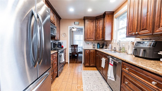 5666 Garypark Avenue, Arcadia CA: https://media.crmls.org/medias/80cb0fca-9eb9-43c9-95b0-80f4af3f8abf.jpg