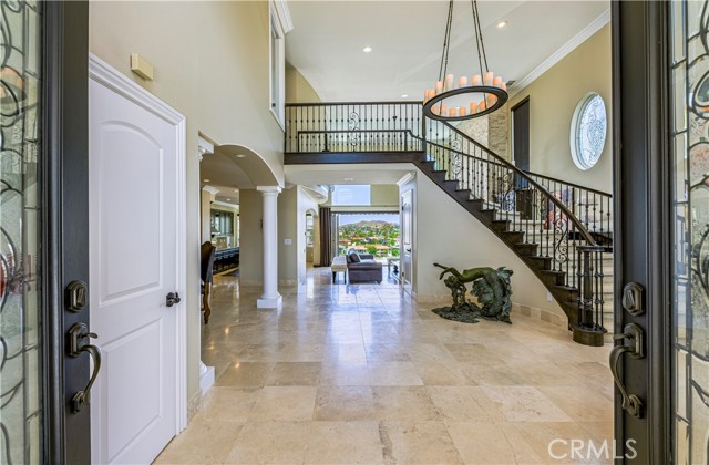 Detail Gallery Image 15 of 63 For 22590 S Canyon Lake Dr, Canyon Lake,  CA 92587 - 5 Beds | 2/1 Baths