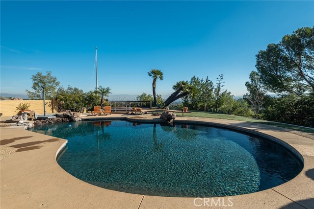 Detail Gallery Image 32 of 36 For 24971 Kit Carson Rd, Hidden Hills,  CA 91302 - 6 Beds | 3/1 Baths